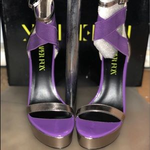 ***NWT*** Nice, dressy pair of wedges!